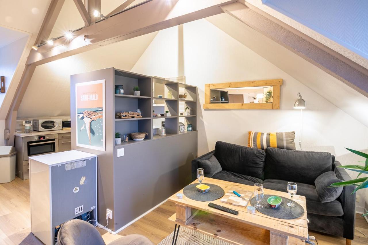 Le Petit Melorien Apartment Saint-Meloir-des-Ondes Ngoại thất bức ảnh